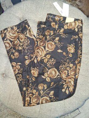 Chico's Perfect Stretch Girlfriend Slim Ankle Jeans NWT Chico's 2 Misses 12
